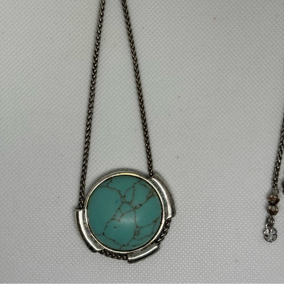 Lucky Brand Adjustable Silver-Tone Faux Turquoise Pendant Necklace - Picture 3 of 8